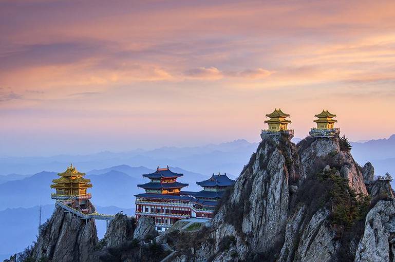 河南省經典十日品質游 （鄭州、安陽、云臺山、太行山、開封、龍門石窟）